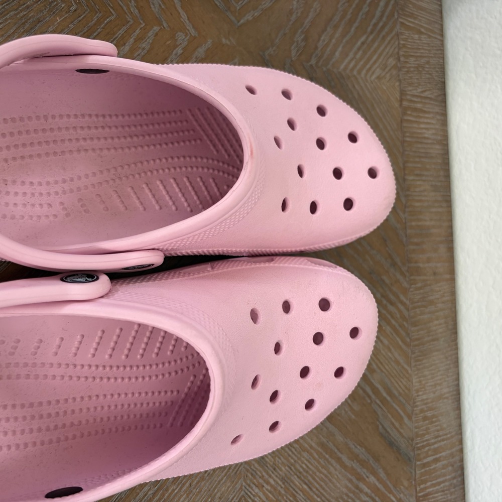 Crocs Classic Clog Pink Slip On Womens 9 Mens 7 Comfort Shoes Summer Casual - Picture 6 of 10